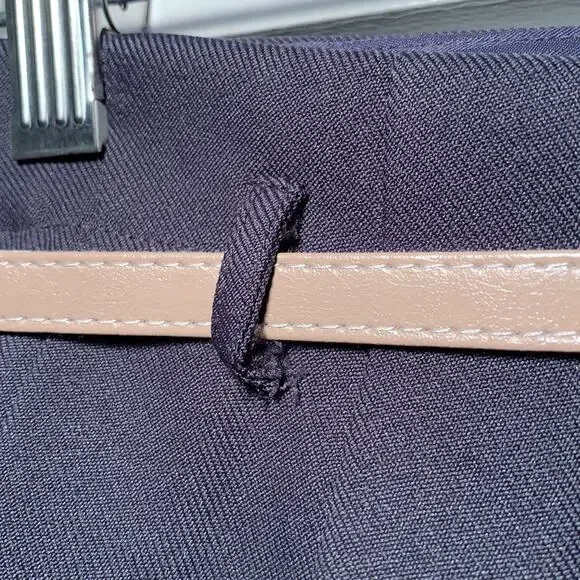 The Limited‎ belted pencil skirt - Picture 11 of 11